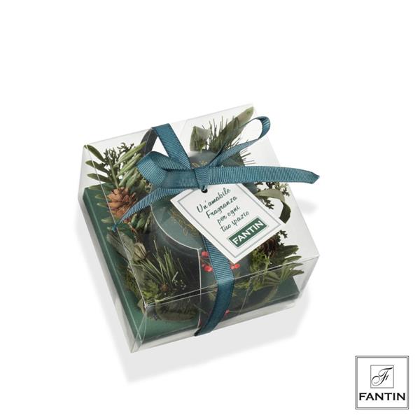 CERA PROFUMATA CON RAMI DI PINO VERDE CM.10X10XH7       IMBALLO 2 PZ